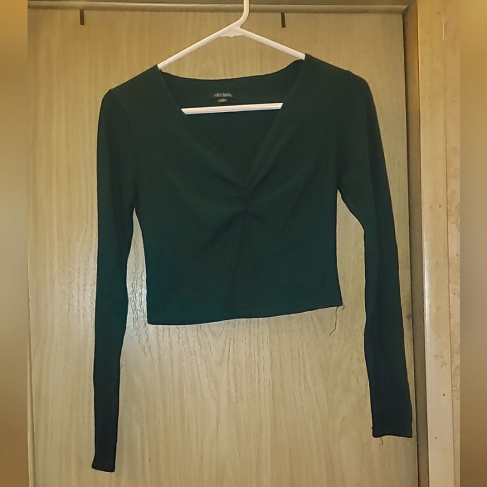 Long sleeve crop top